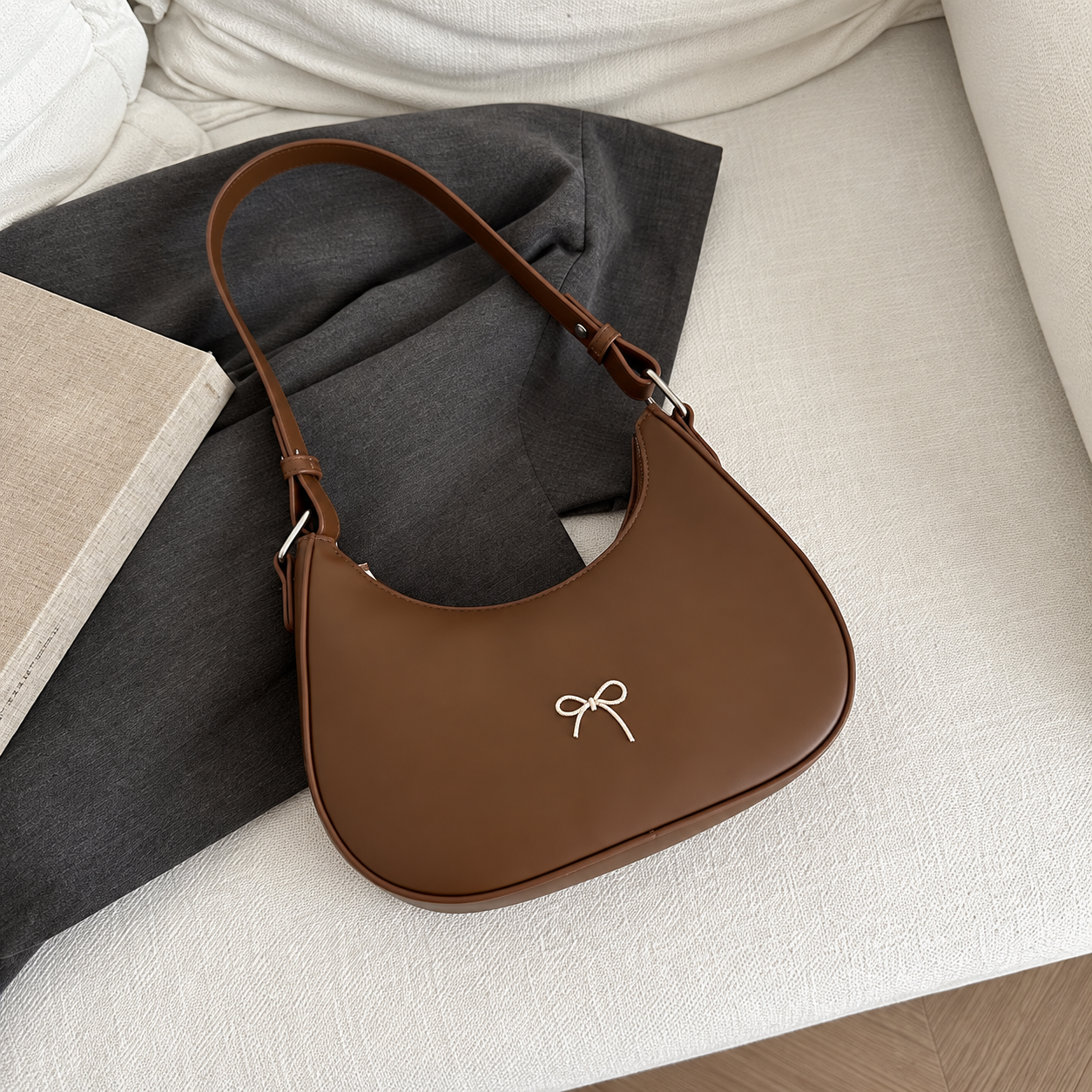 BM17 Shoulder Bag Brown