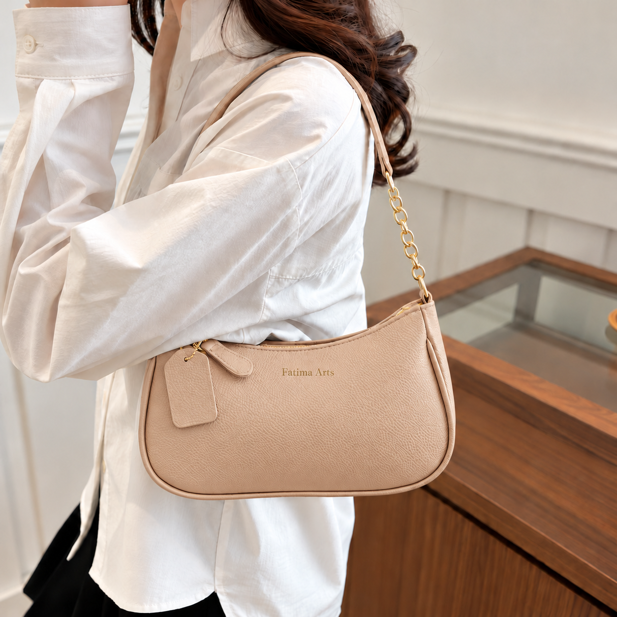 BM18 Shoulder Bag Beige