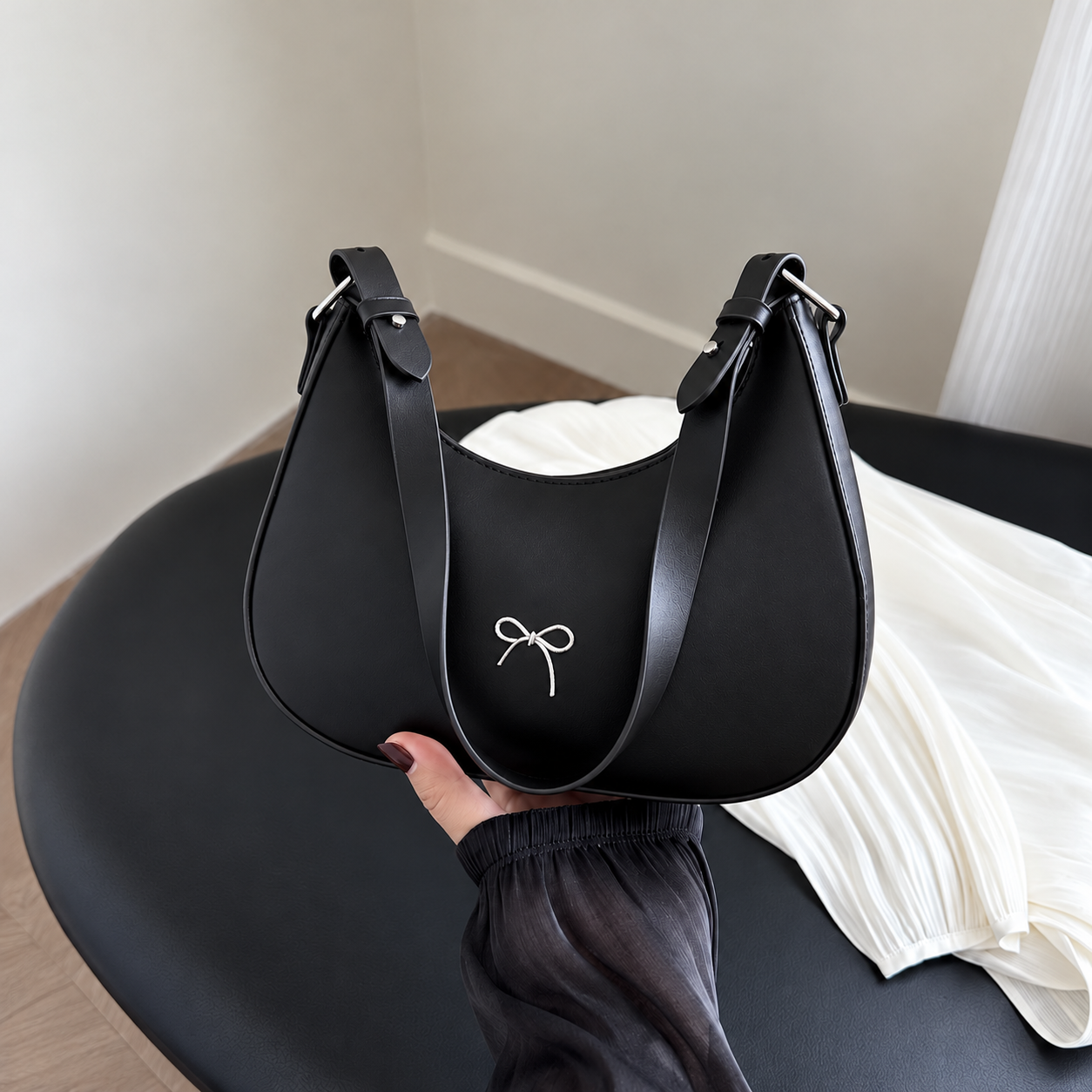 BM17 Shoulder Bag Black