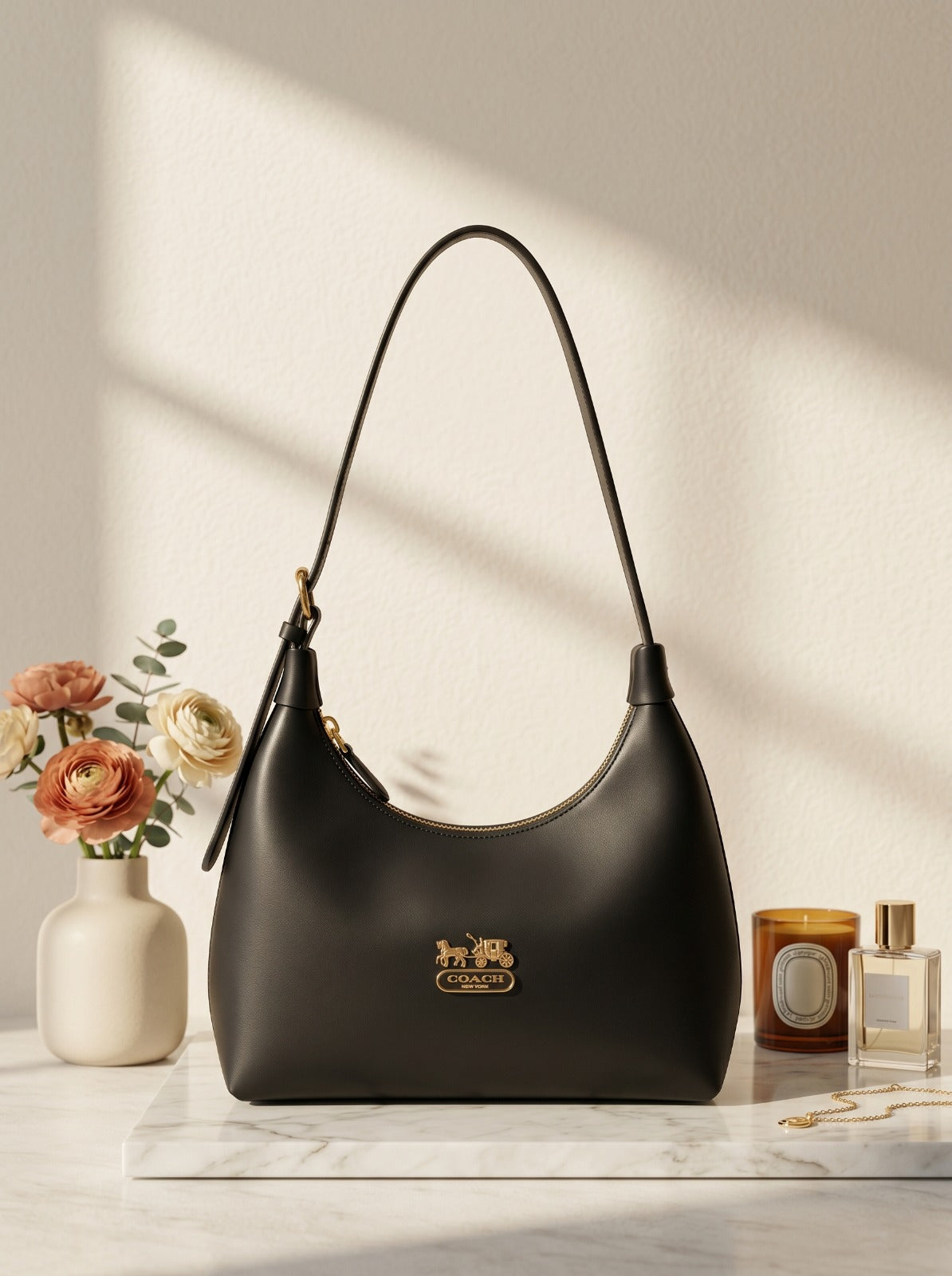 Mira Shoulder Bag Black